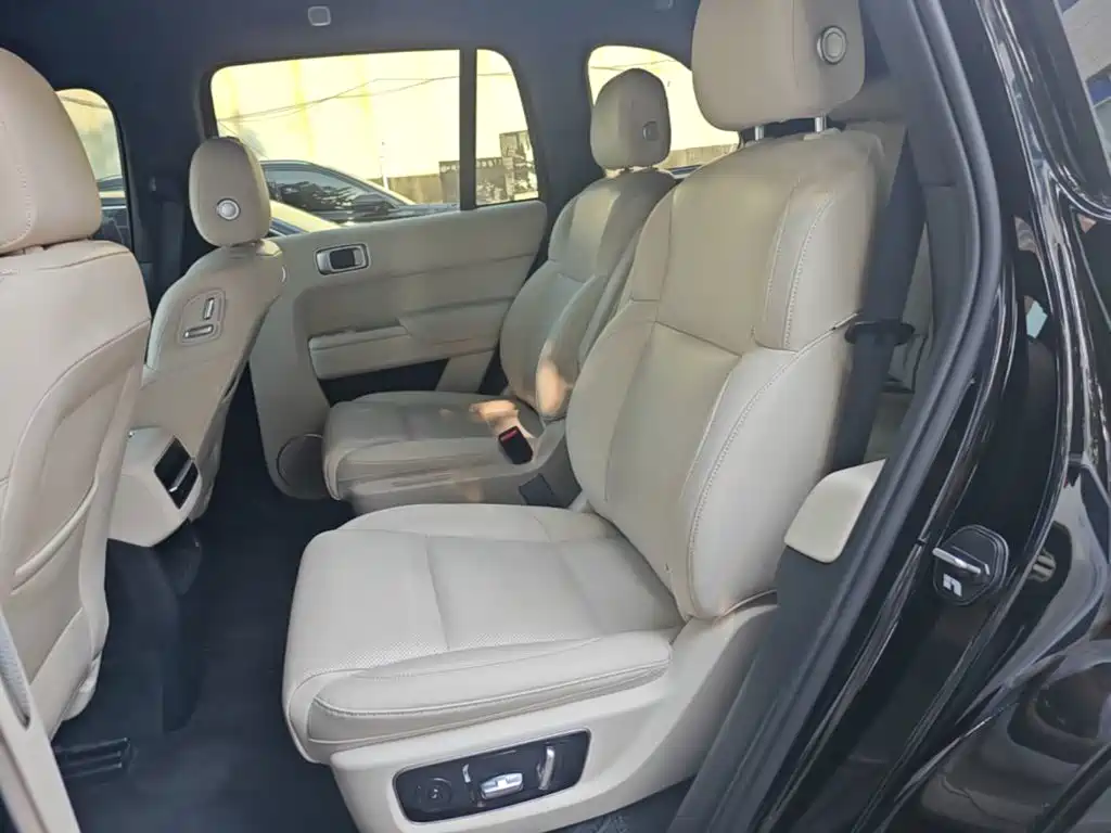 Li Auto Li L8 — миниатюра 17