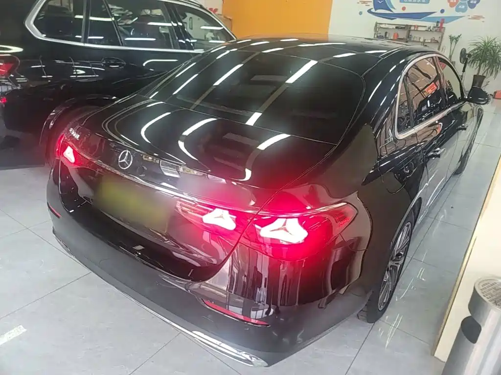 Mercedes-Benz E-Class E 2025 E 300 L Fashion
