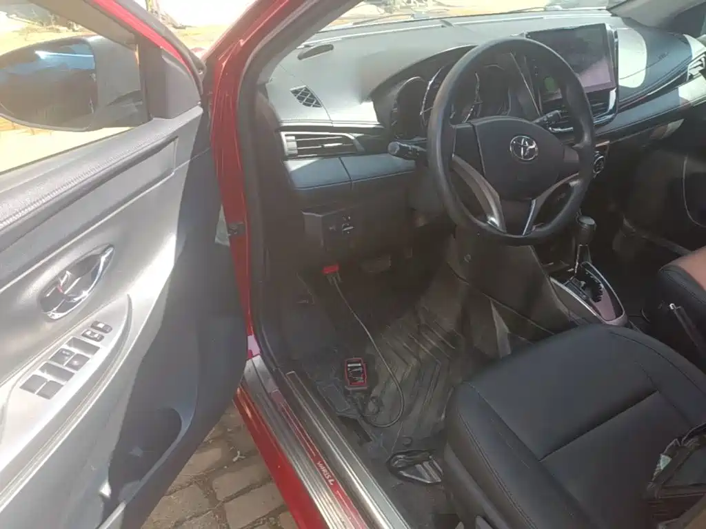 Toyota Yaris L — миниатюра 16