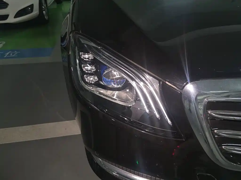 Mercedes-Benz S-Class — миниатюра 11