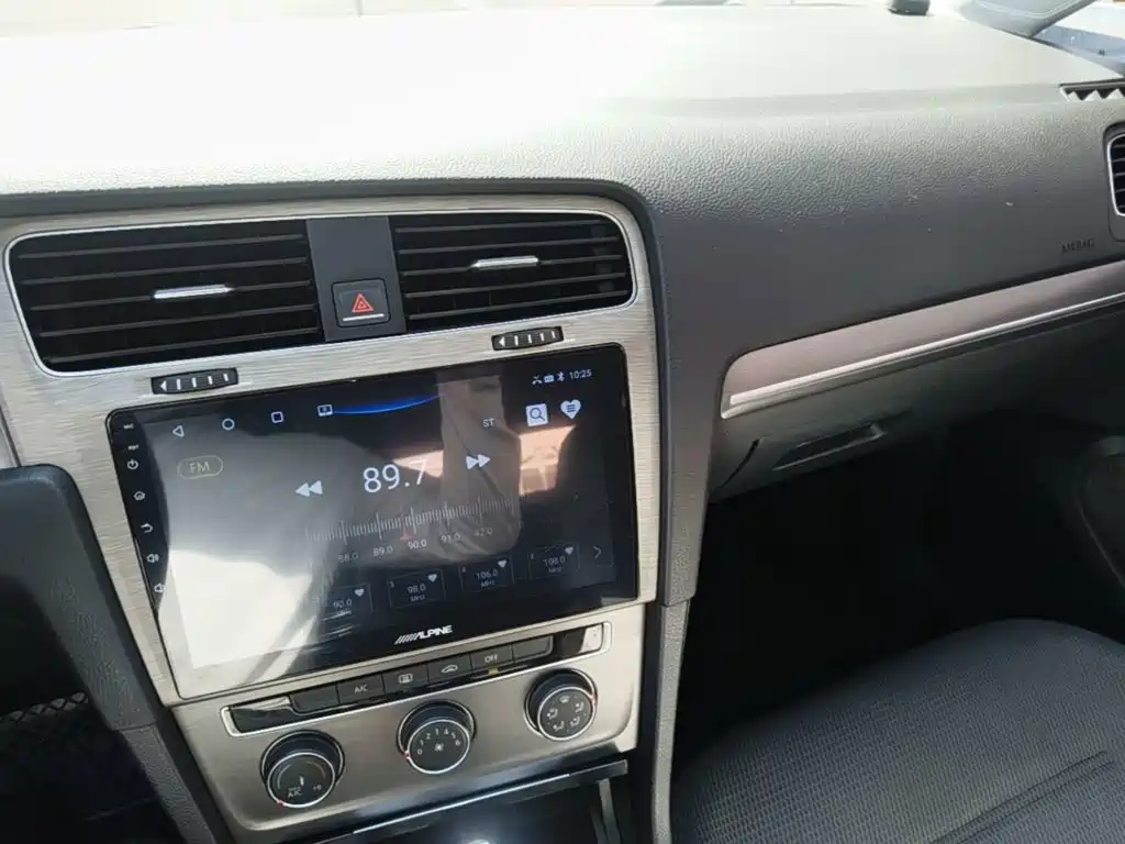 Volkswagen Golf — миниатюра 13