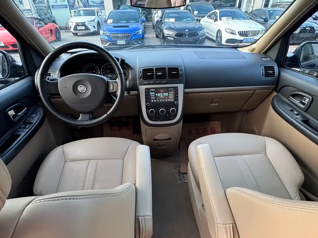 Buick GL8 — миниатюра 12