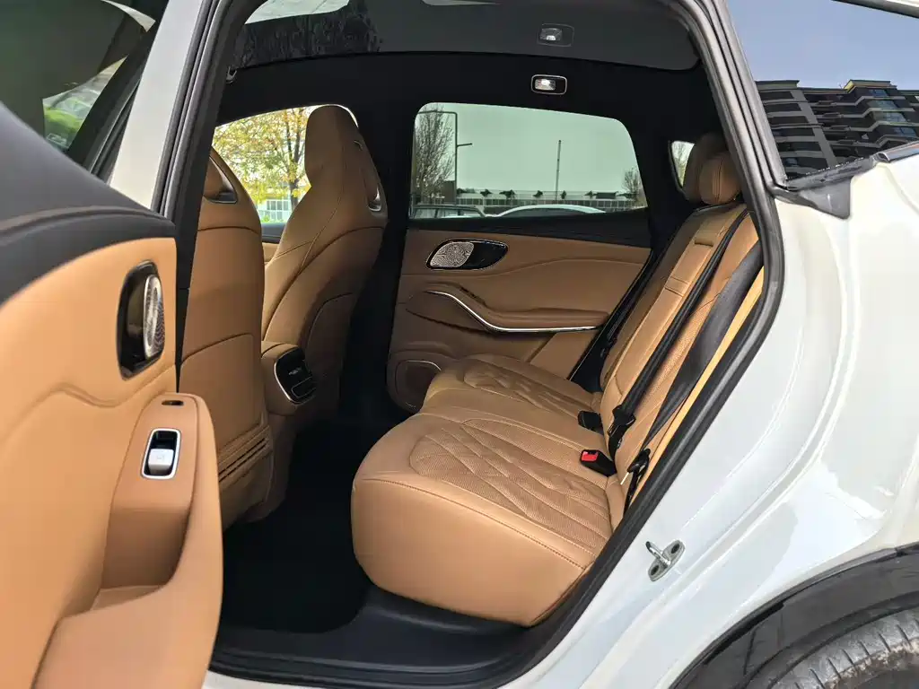 RISING AUTO FEIFAN R7