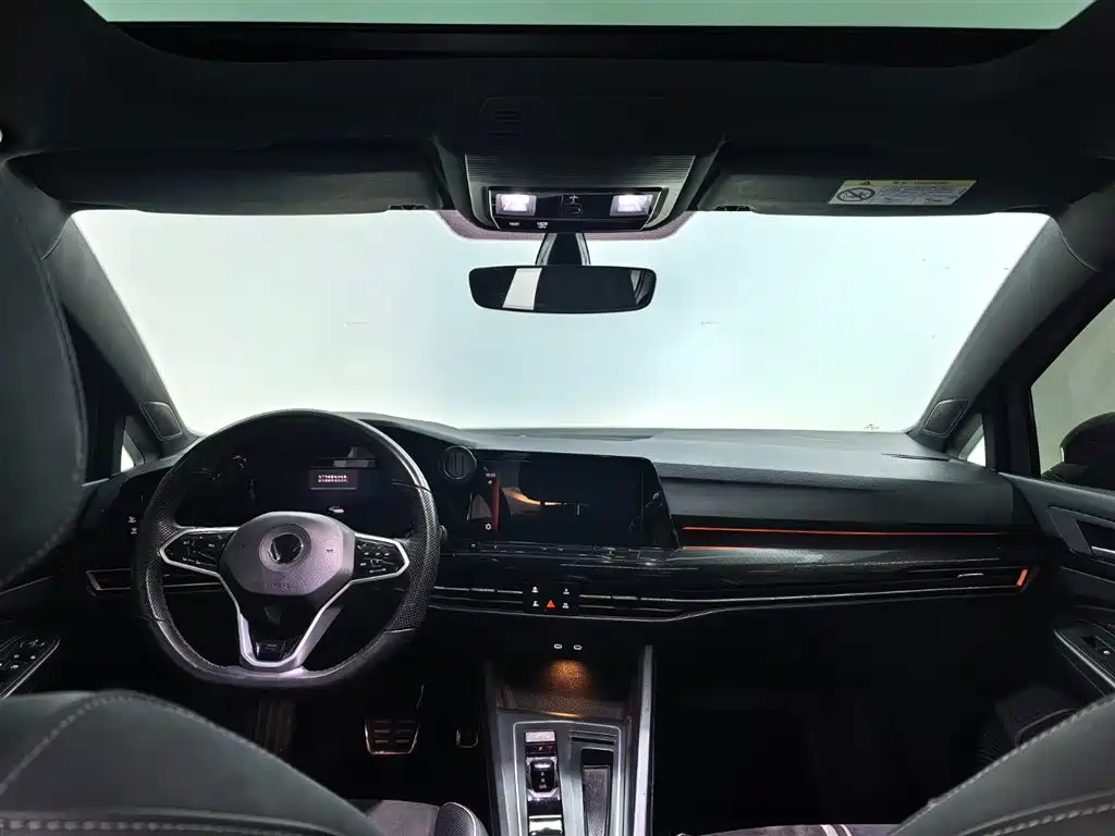 Volkswagen Golf — миниатюра 12