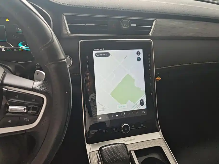 Roewe RX5 New Energy — миниатюра 13