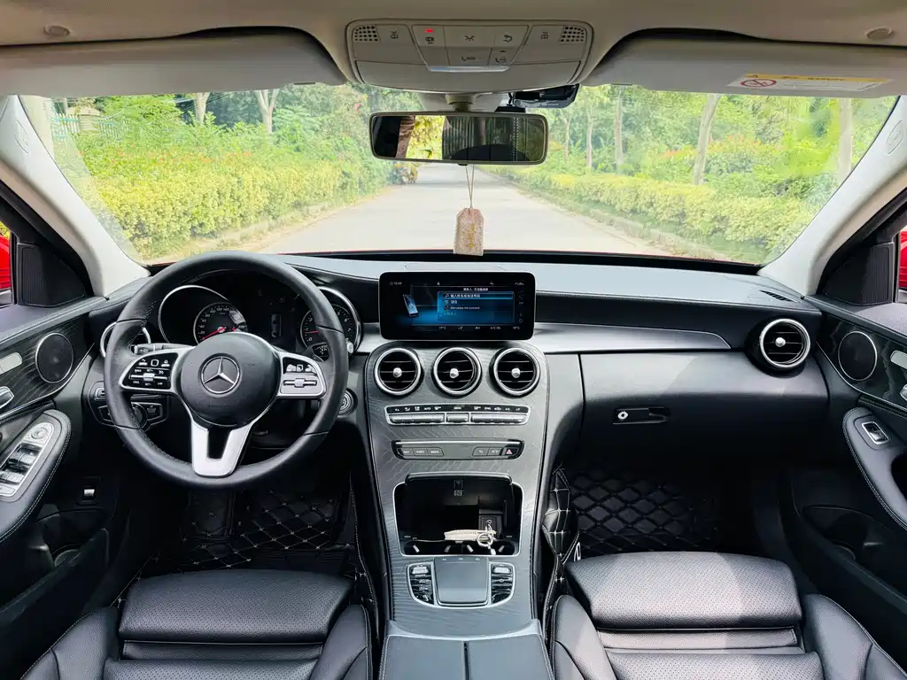 Mercedes-Benz C-Class — миниатюра 8