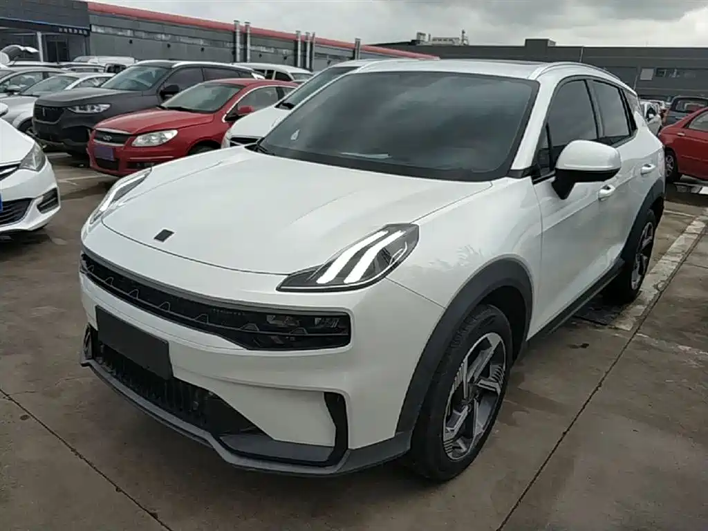 Lynk & Co 06 2023