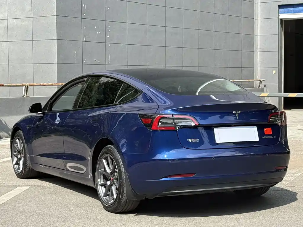 Tesla Model 3 — фотографии объявления, Фото 11
