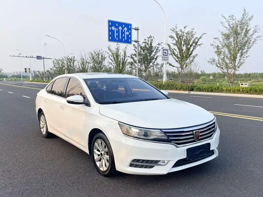 Roewe i6 Classic — миниатюра 3