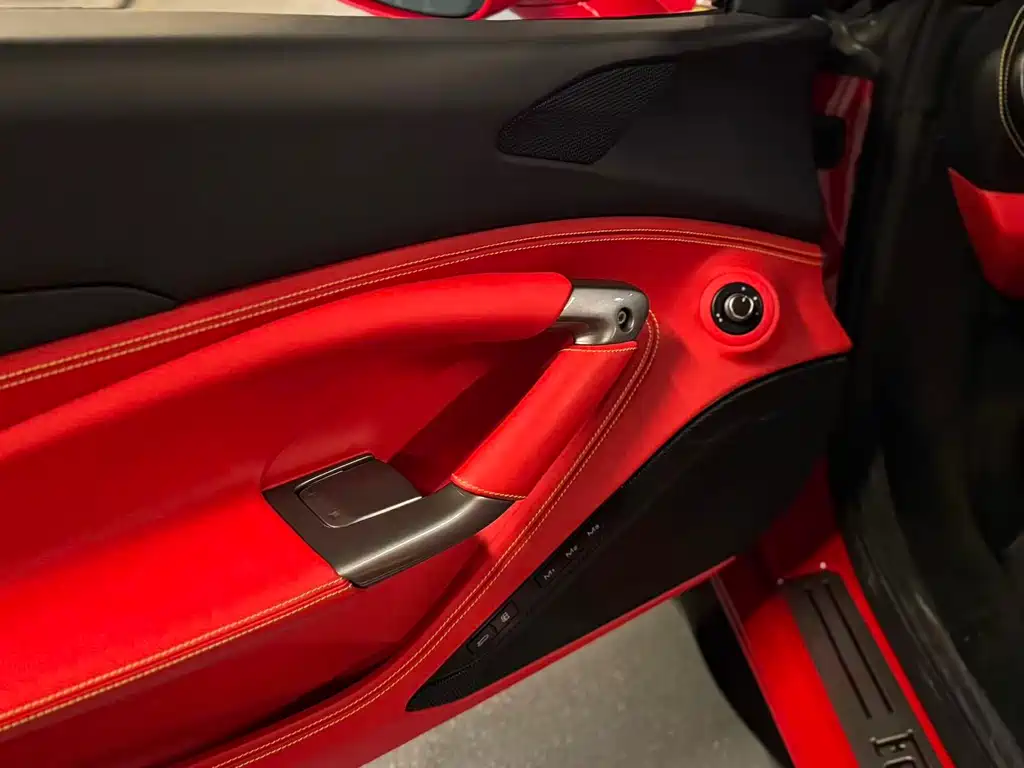 Ferrari F8 — фотографии объявления, Фото 16