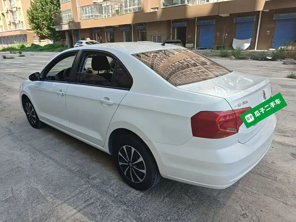 Volkswagen Jetta — миниатюра 5