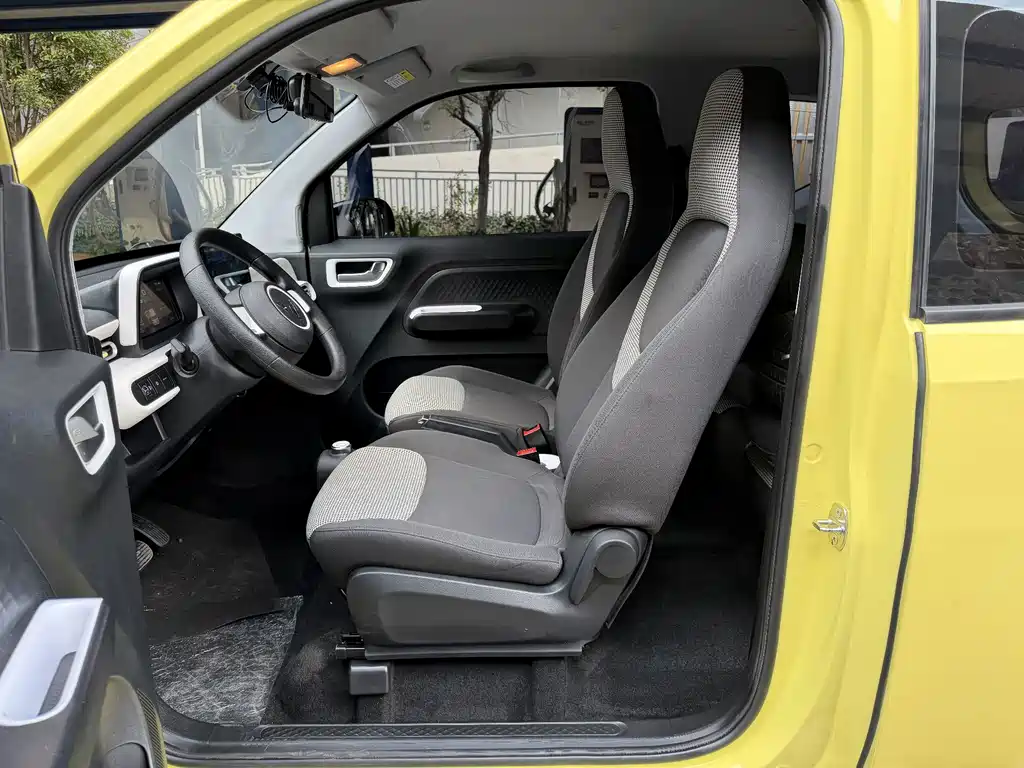 Wuling MINIEV — миниатюра 13