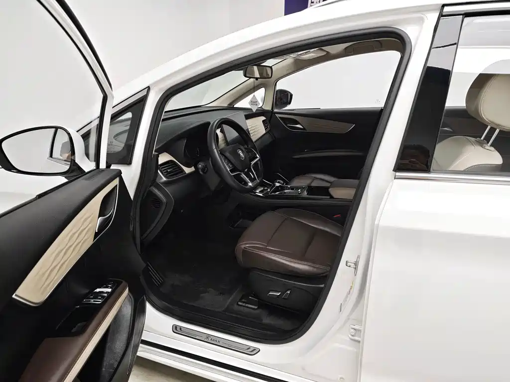 BYD MAX New Energy — миниатюра 13