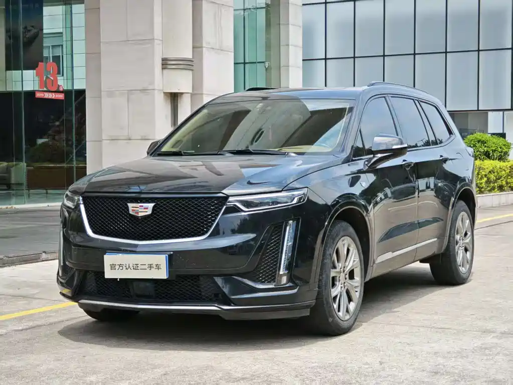 Купить Cadillac XT6