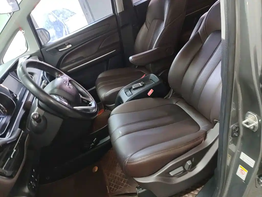 GAC Motor Trumpchi M6 — миниатюра 15