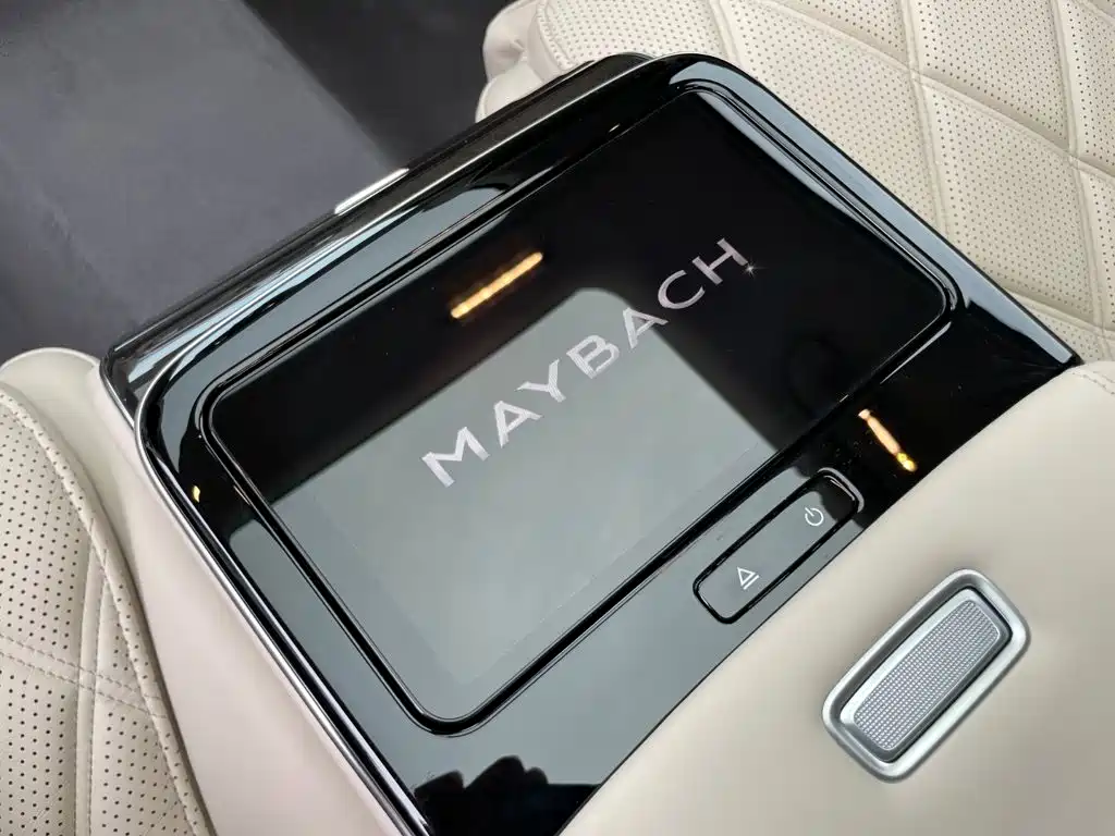 Mercedes-Benz S-Class — миниатюра 14