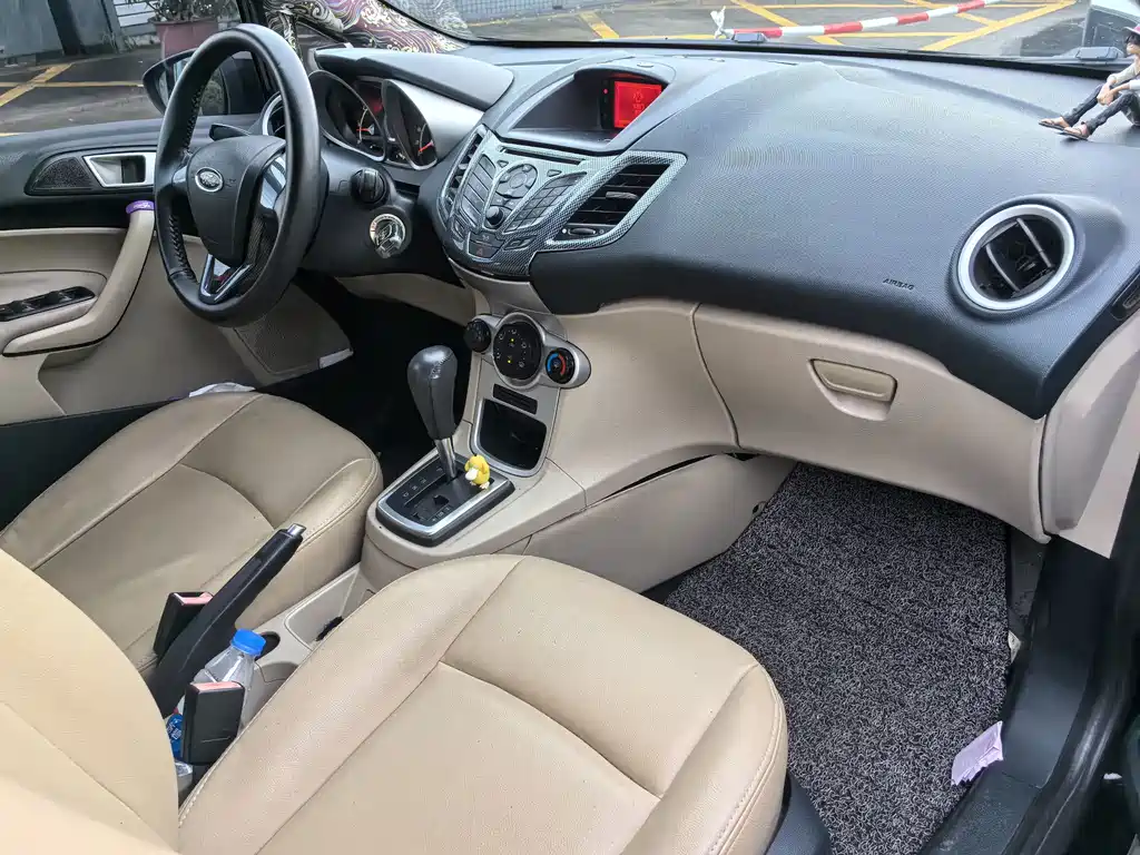 Ford Fiesta — миниатюра 13