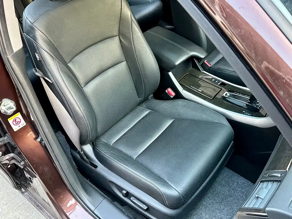 Honda Accord — миниатюра 9