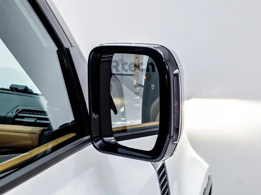 Land Rover Defender — миниатюра 26