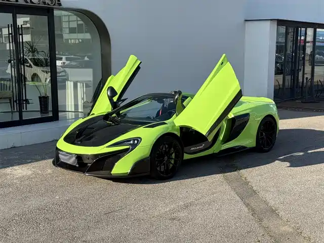 McLaren 12 C 2013 3.8 T COUPE — фото 1