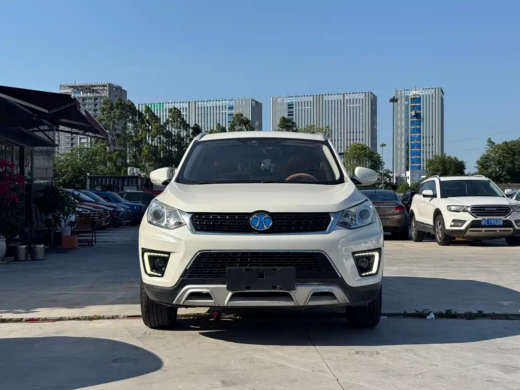 BAIC X35 2016 1.5L MT Luxury