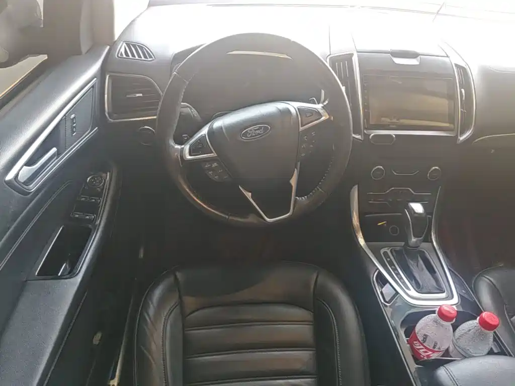 Ford Edge — миниатюра 11