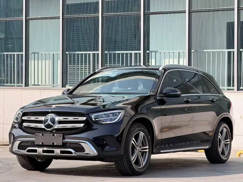MERCEDES-BENZ GLC