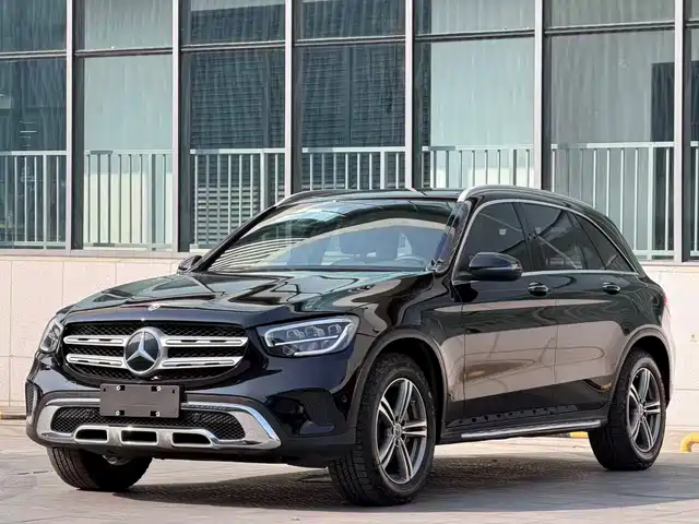 MERCEDES-BENZ GLC
