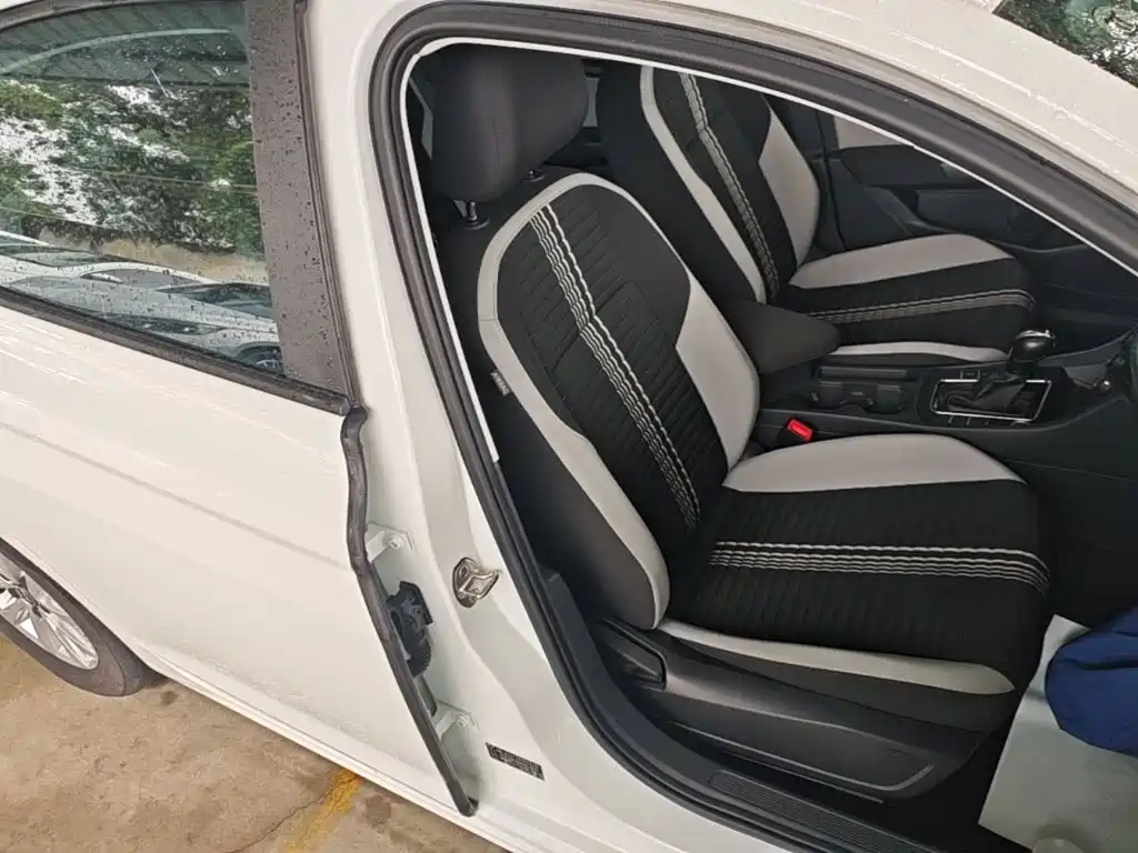 Volkswagen Bora — миниатюра 25