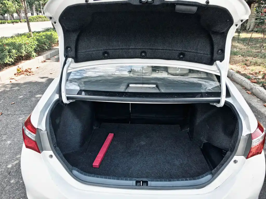 Toyota Corolla — миниатюра 17