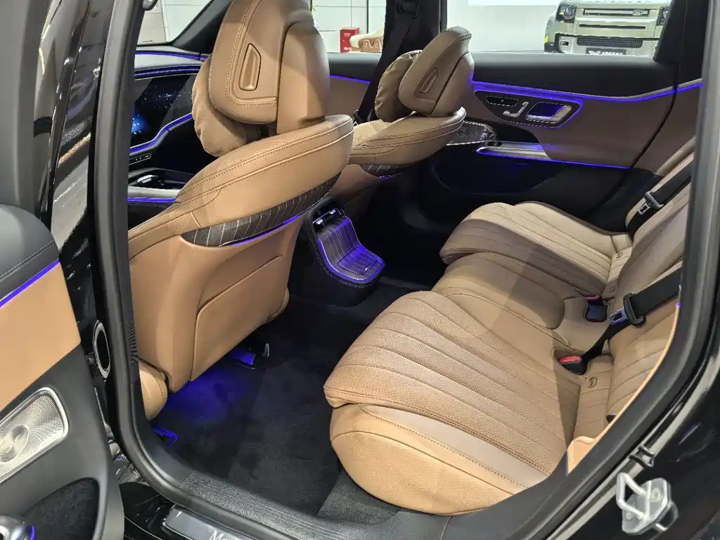 Mercedes-Benz E-Class E 2026 E 300 L Luxury