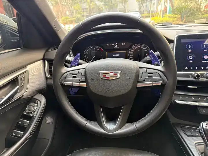 Cadillac CT5 — миниатюра 10