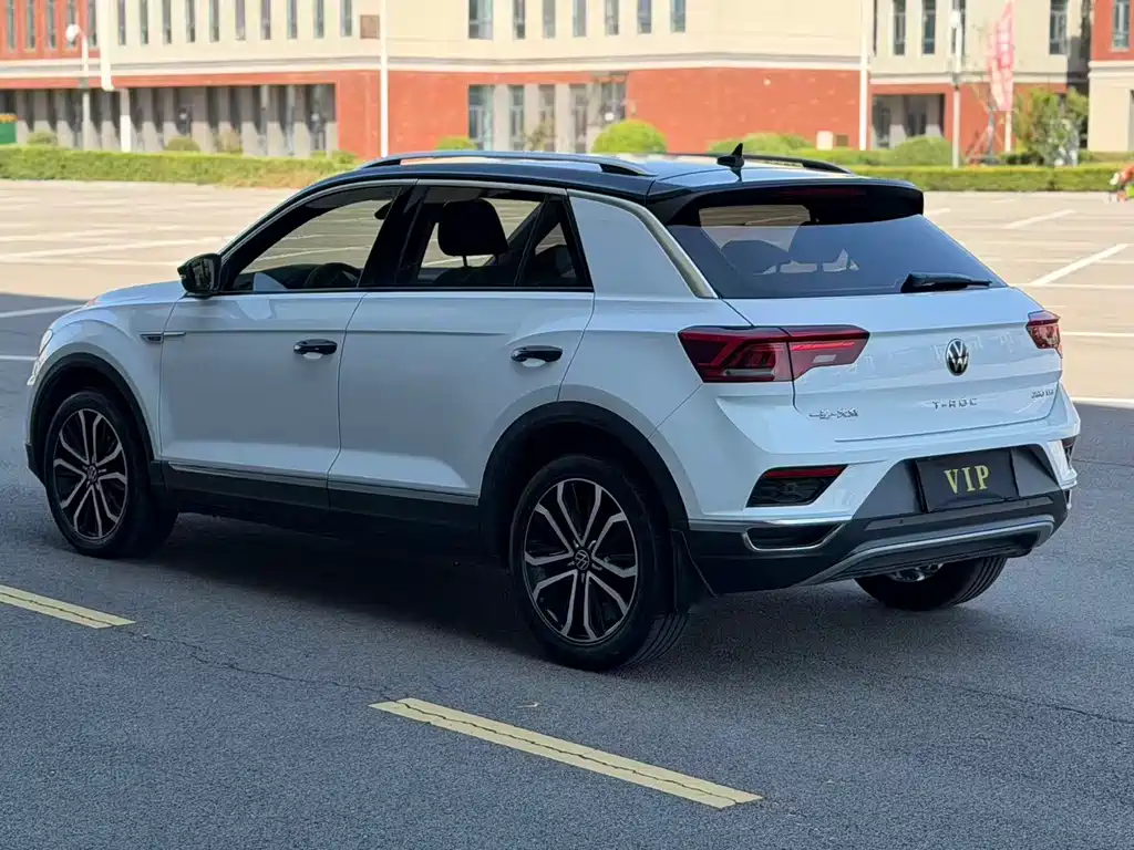 Volkswagen T-Roc — миниатюра 5