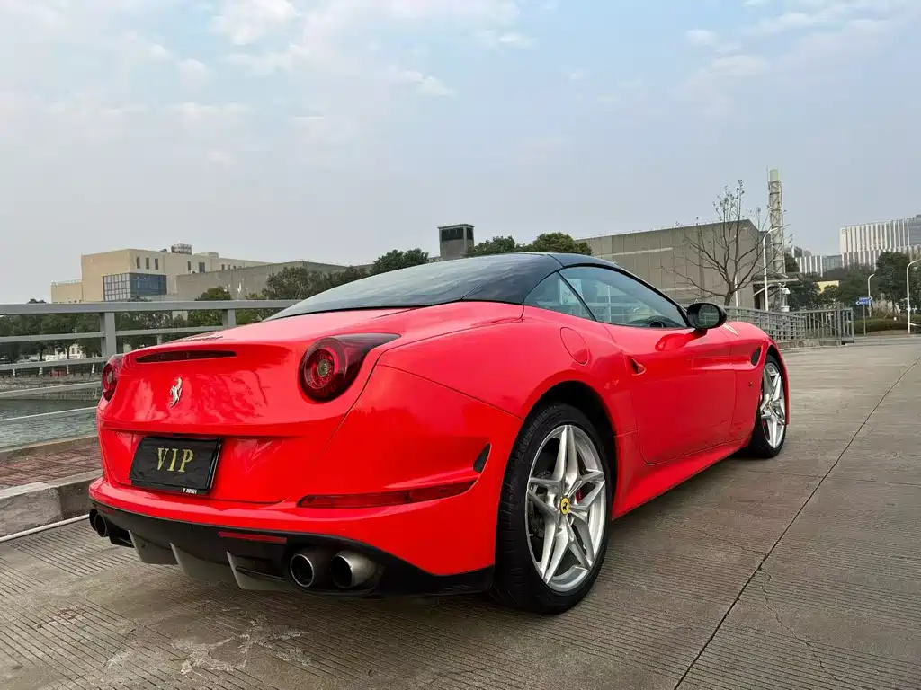 Ferrari California T — миниатюра 8