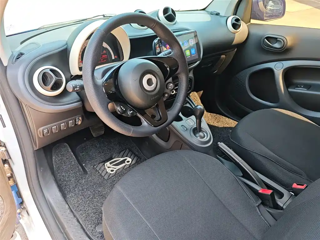smart Smart Fortwo — миниатюра 17