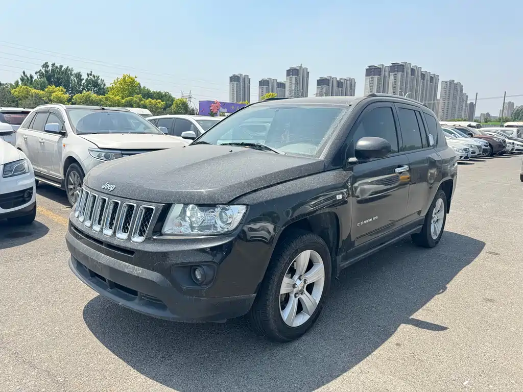 Jeep Compass (Import) 2013