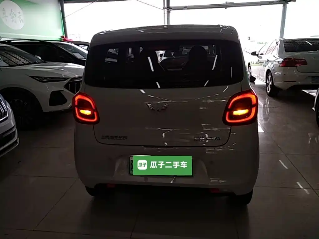 Wuling MINIEV — миниатюра 6