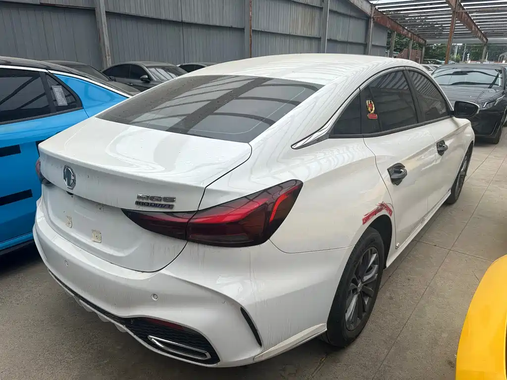 MG 5 2025 180DVVT Luxury