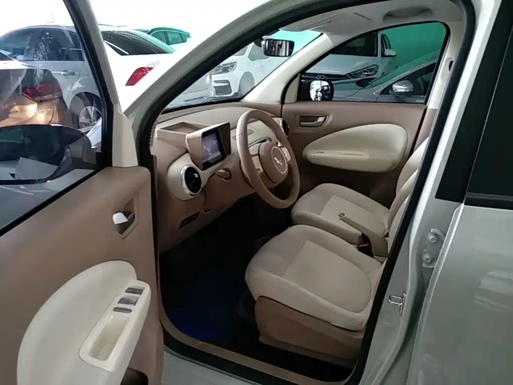 Wuling MINIEV — миниатюра 16