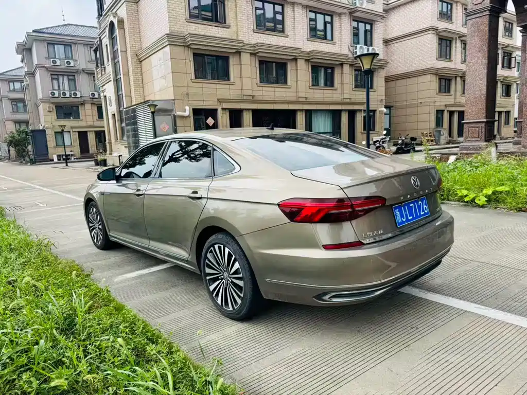 Volkswagen Passat — миниатюра 6