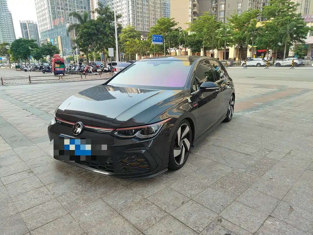 Купить Volkswagen Golf GTI