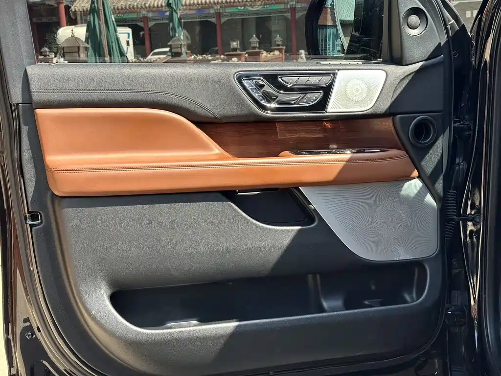 Lincoln Navigator 2019 3.5T VI