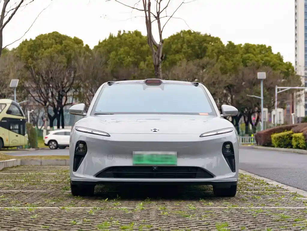 NIO NIO ET5