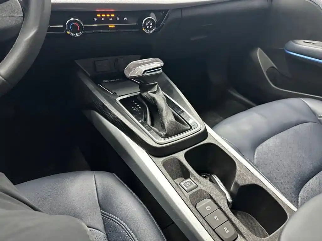 Chevrolet Monza — миниатюра 8