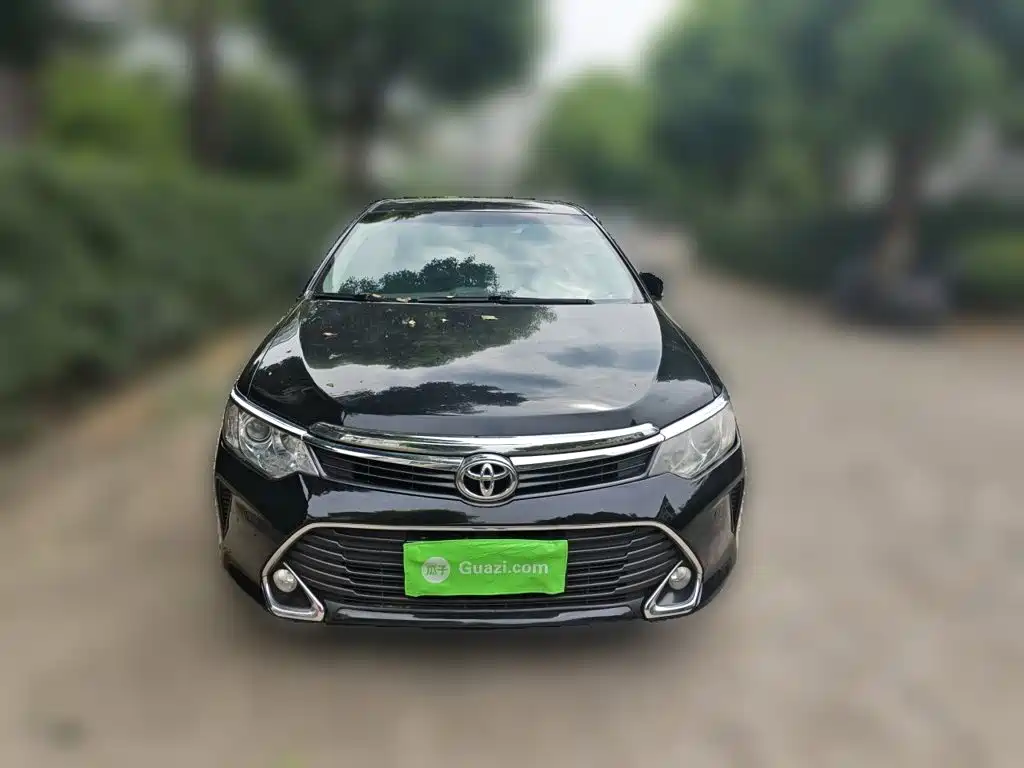 Toyota Camry — миниатюра 3