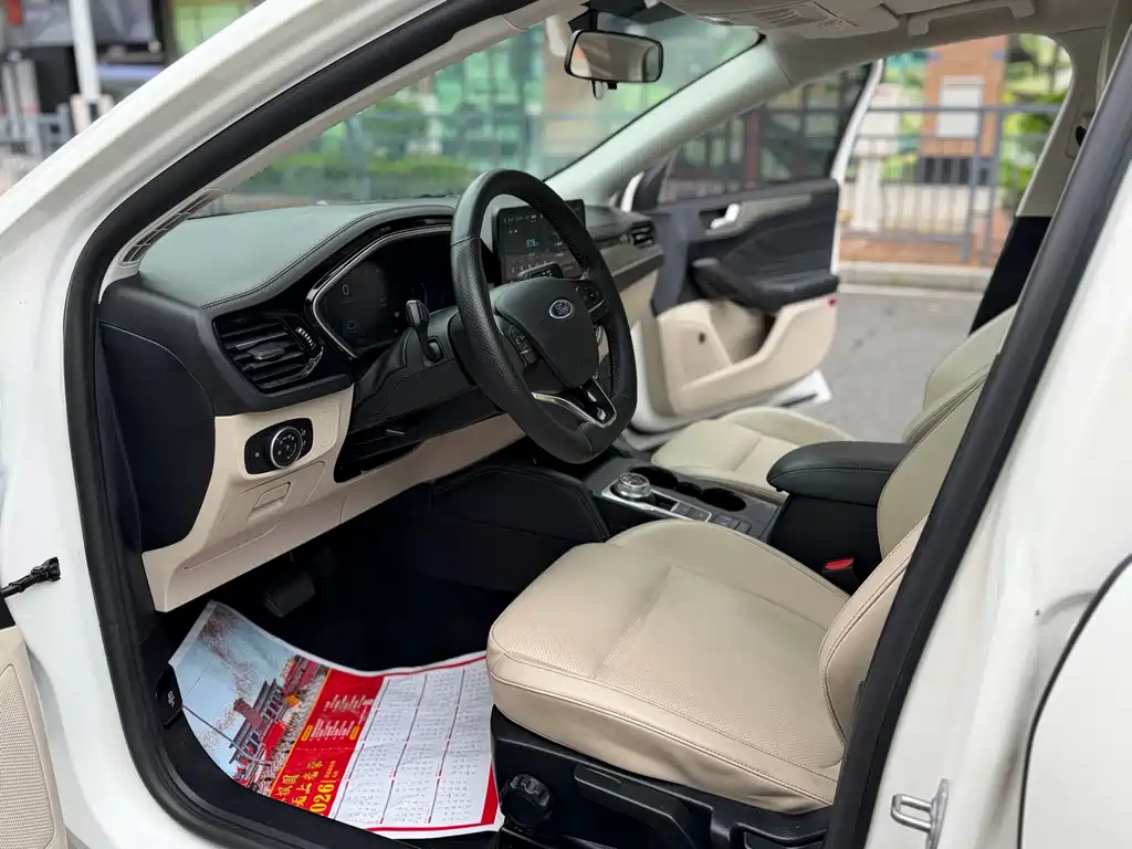 Ford Focus — миниатюра 4
