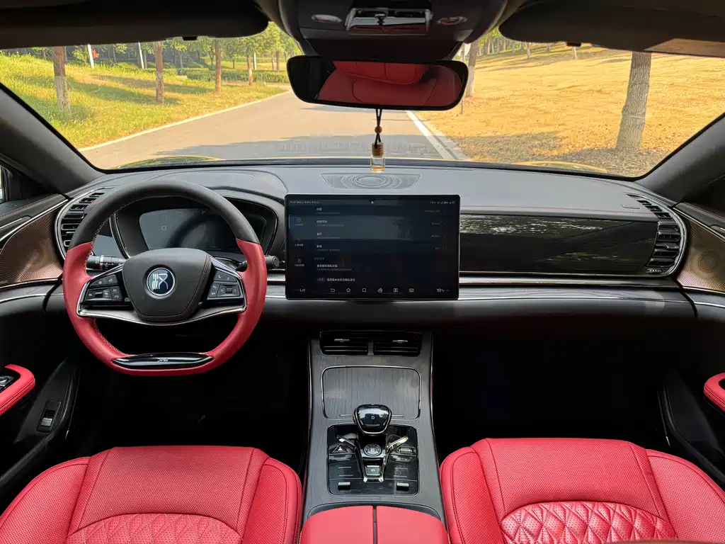 BYD Han — миниатюра 10