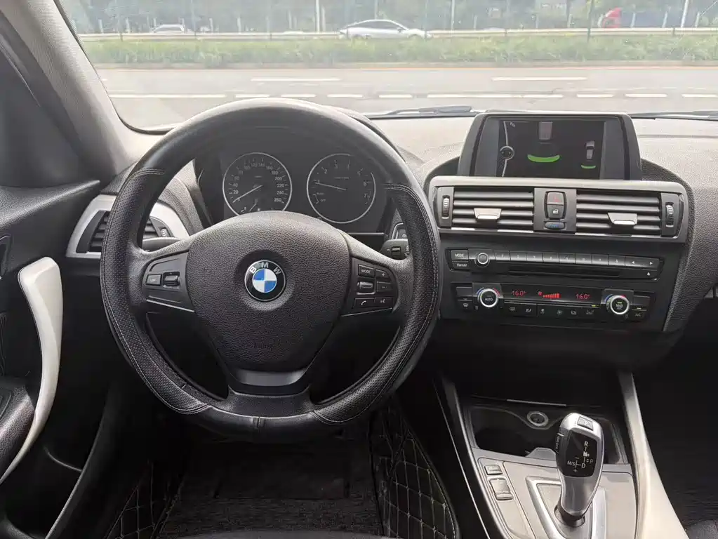 BMW 1 Series (Import) — миниатюра 10