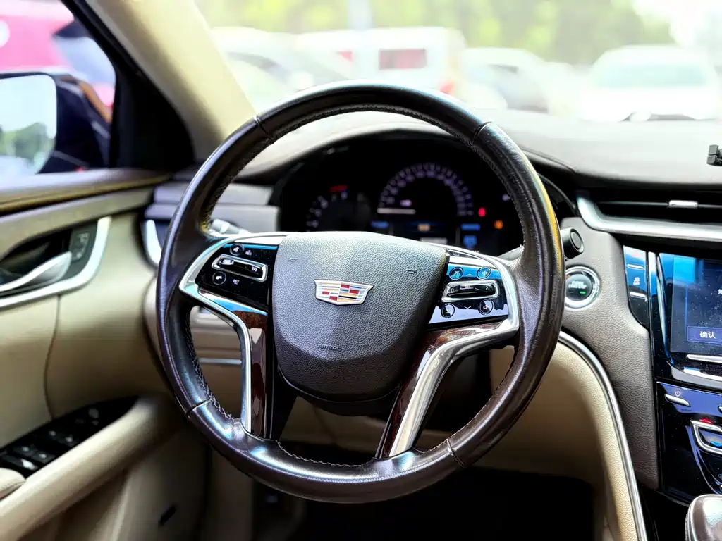 Cadillac XTS — миниатюра 10