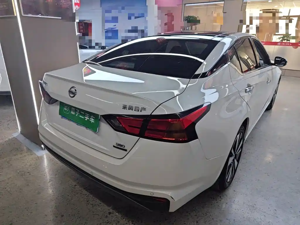 Nissan Teana — миниатюра 7